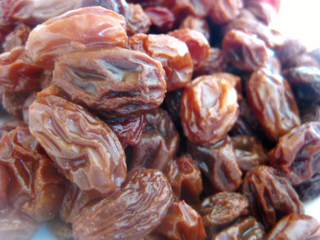 Rehydrated raisins